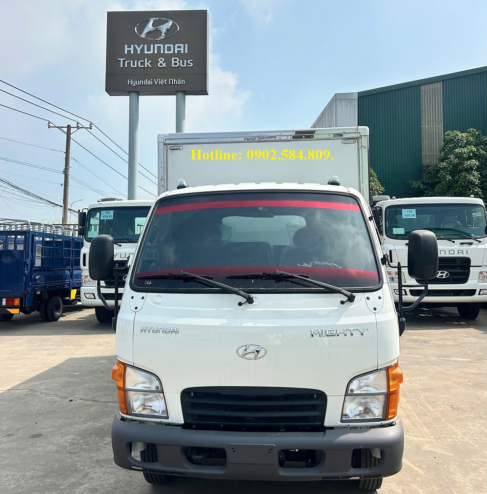 hyundai thùng kín có bửng nâng